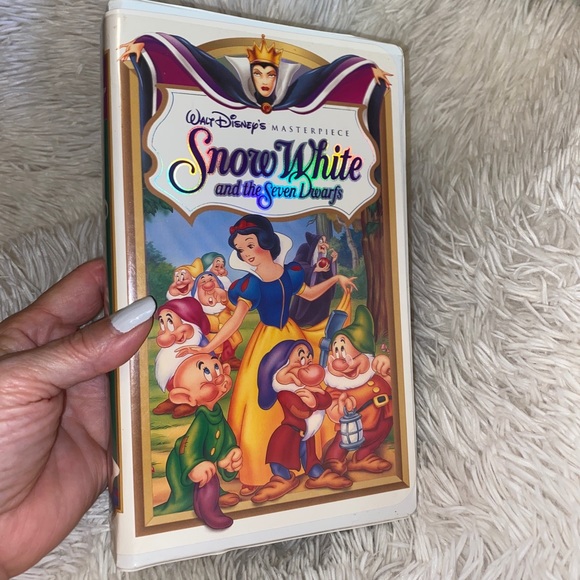Vintage VHS tape Snow White and the seven dwarfs Walt Disney very good condition - Picture 2 of 11